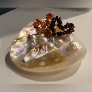Natural Pearl Shell with Gem Hearts
